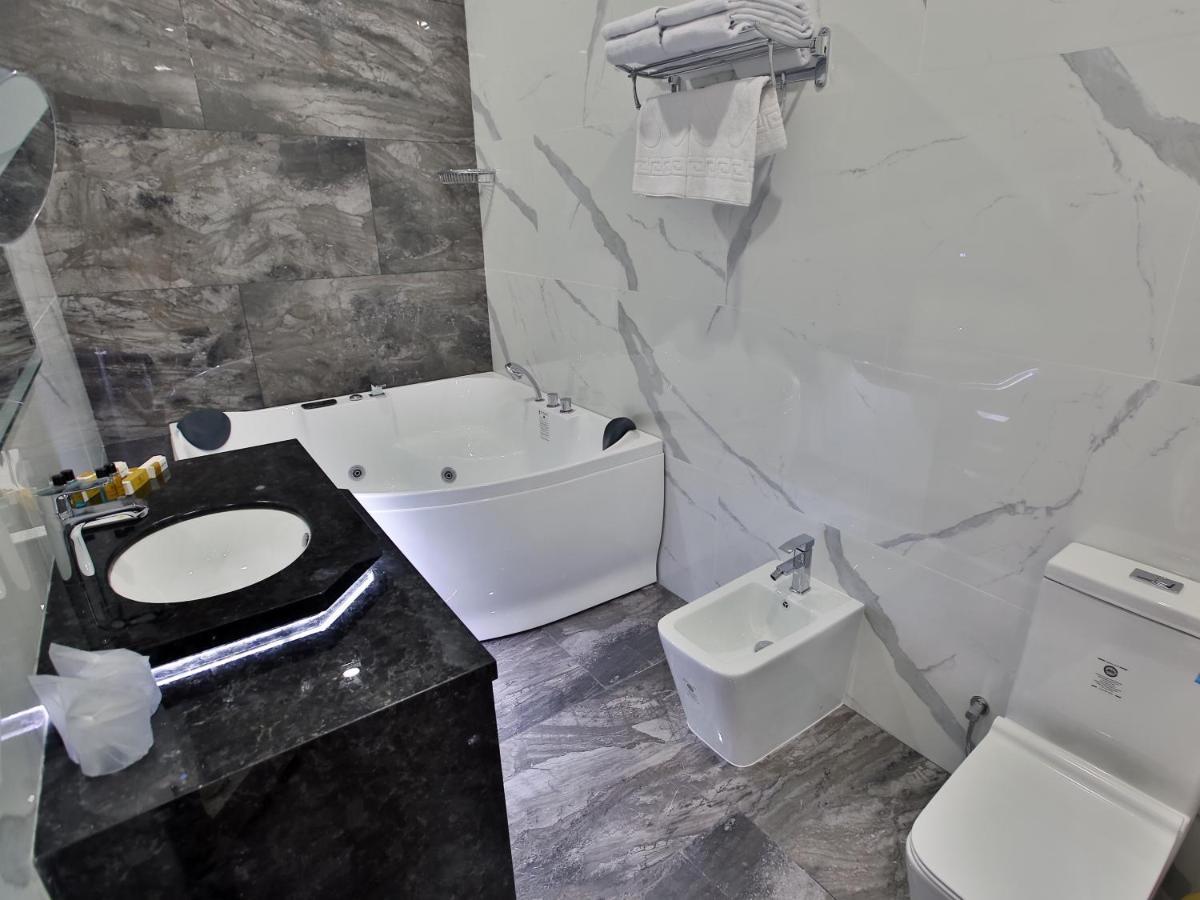Paradise Plaza Luxury Hotel Bukhara Eksteriør billede